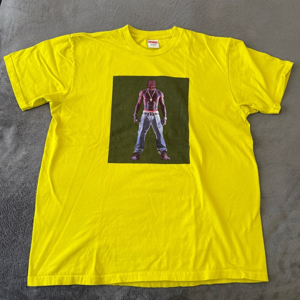 Supreme Tupac Hologram Tee Yellow size Large